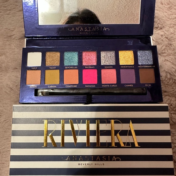 Brand new Anastasia Beverly Hills Riviera pallete - Picture 2 of 3